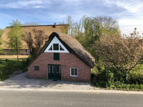 Käthe am Deich Modern retreat